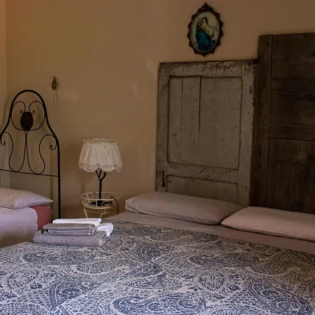 A Casa Di Gianni E Mari Bed & Breakfast Avenone