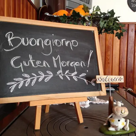 A Casa Di Gianni E Mari Bed & Breakfast 4*